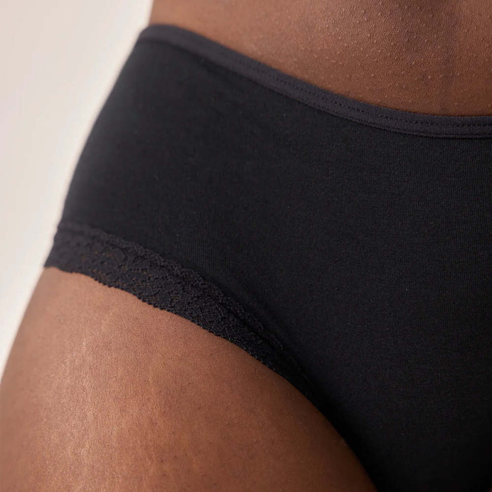 Hipster Panties mit Spitze leg lace aus Bio-Baumwolle Schwarz