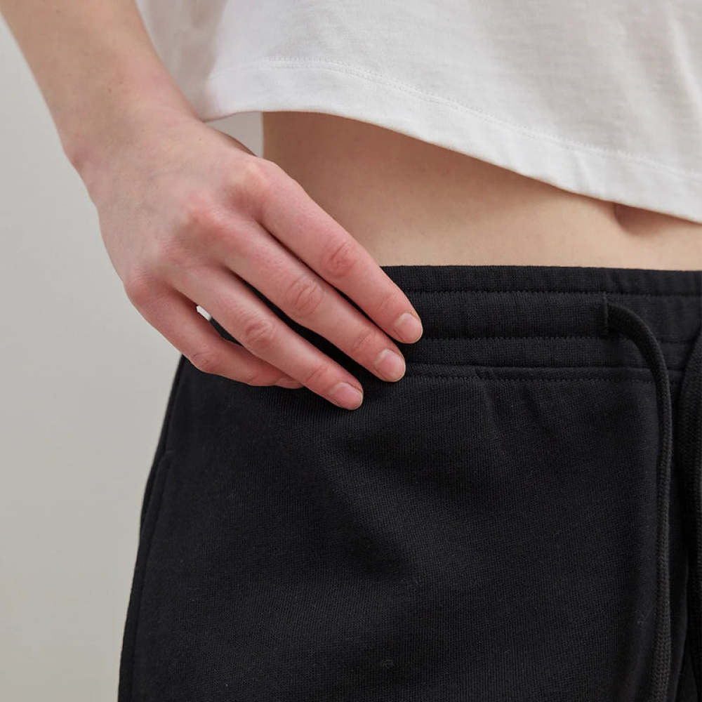 Sweatpants Loose Fit Damen aus Bio-Baumwolle Schwarz
