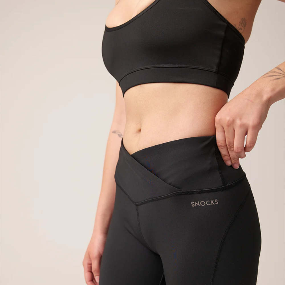 High Waist Leggings V Cross aus recyceltem Polyester Schwarz