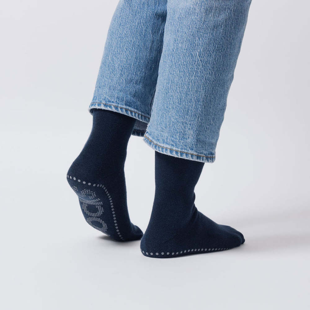 Anti-Rutsch Socken aus Bio-Baumwolle Blau (SNOCKS)