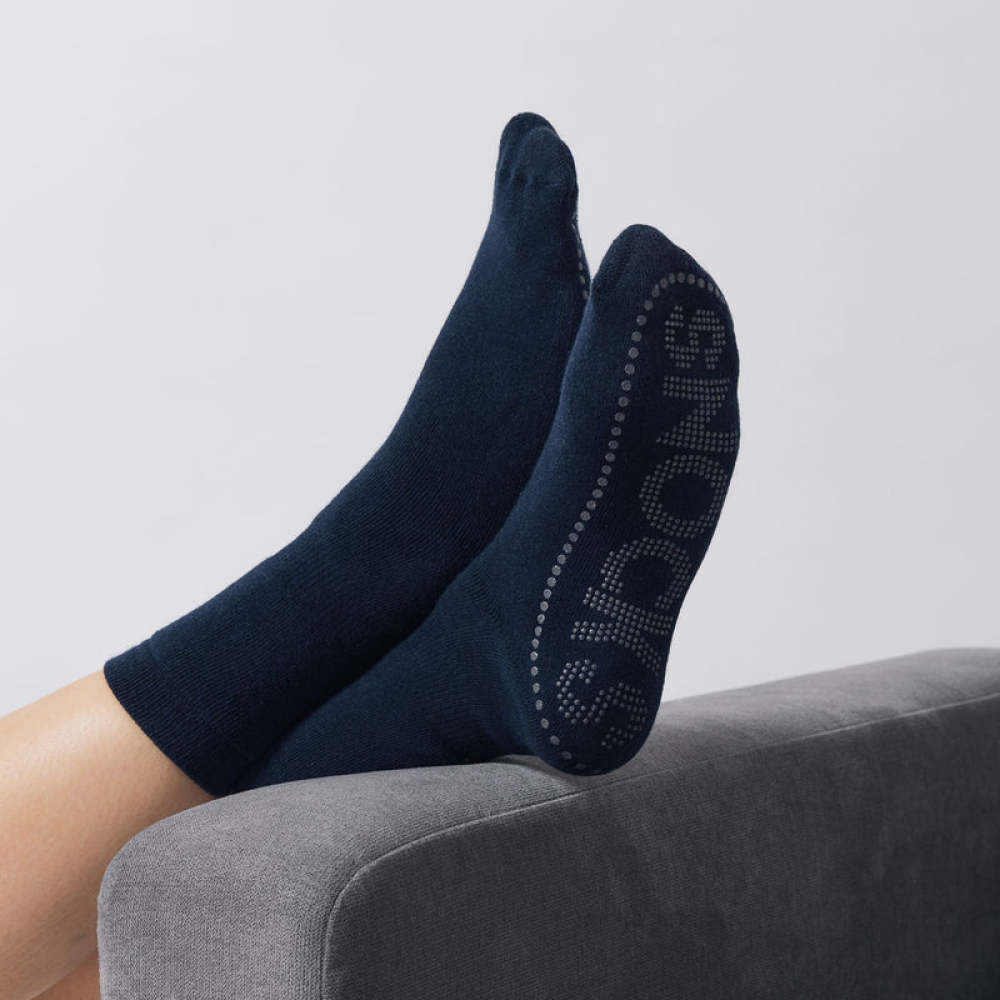 Anti-Rutsch Socken aus Bio-Baumwolle Schwarz (SNOCKS)